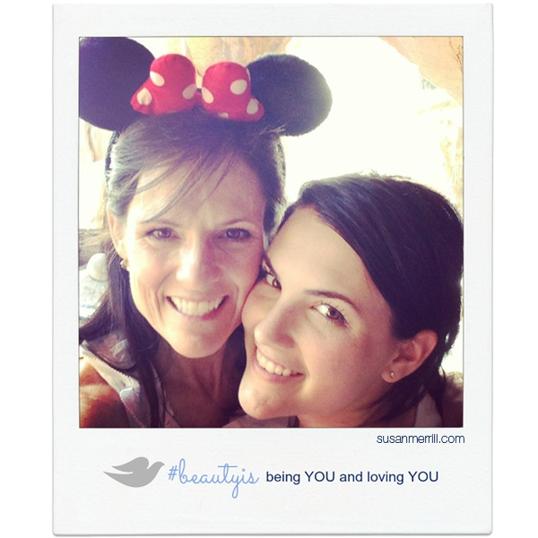 mother daughter selfie